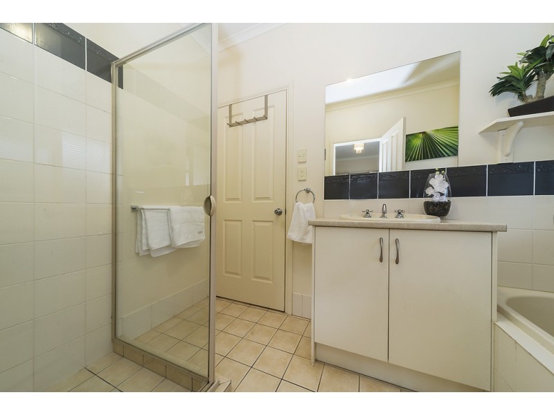 16 Clift Close, Evanston SA 5116