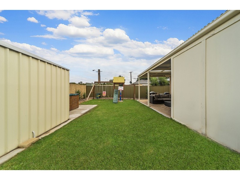 16 Clift Close, Evanston SA 5116