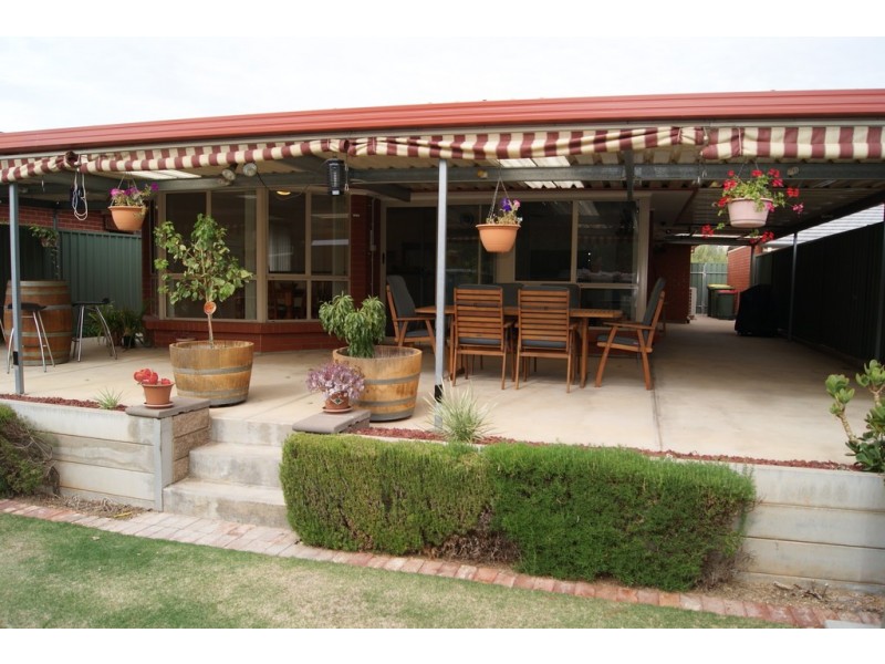 23 Lumsden Court, Evanston Park SA 5116