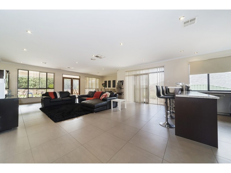 44 Lorikeet Grove, Hewett SA 5118