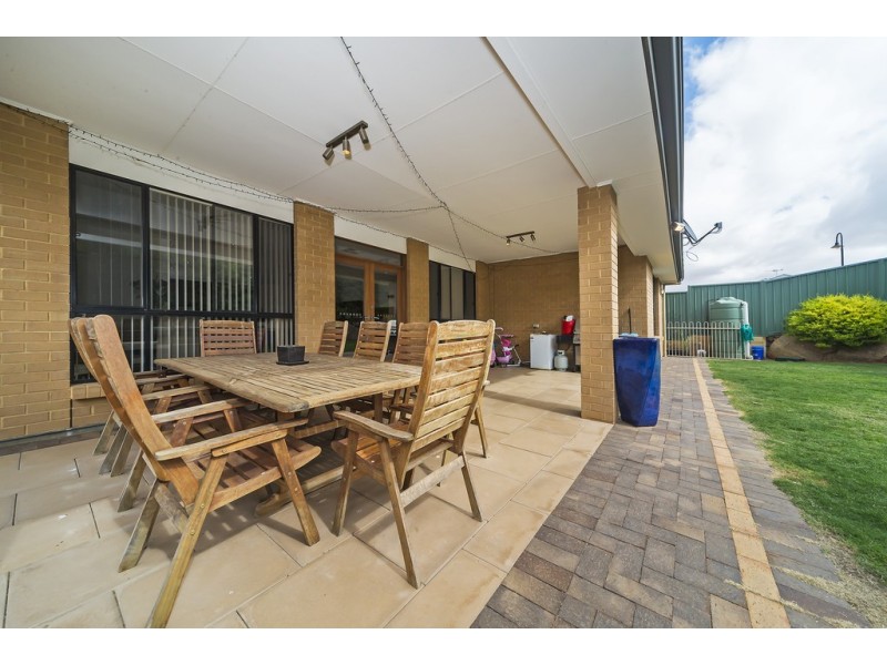 44 Lorikeet Grove, Hewett SA 5118