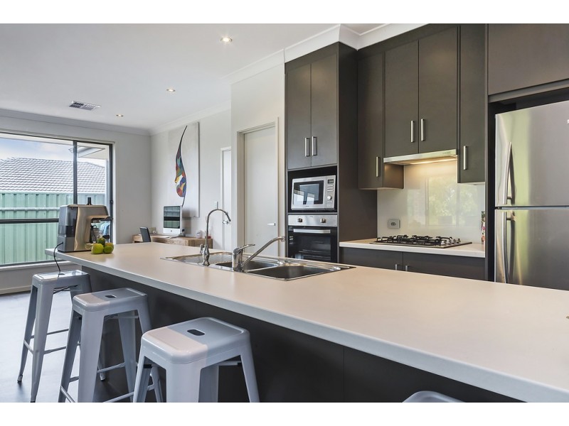 16 Teal Court, Hewett SA 5118