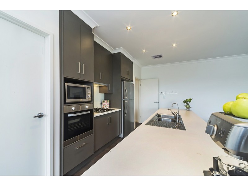 16 Teal Court, Hewett SA 5118