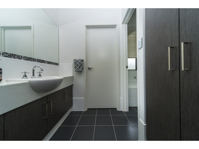 16 Teal Court, Hewett SA 5118