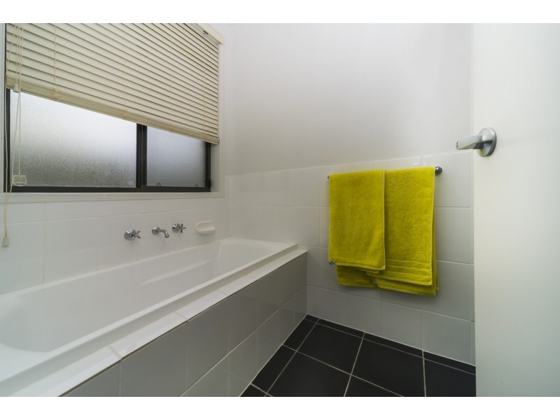 16 Teal Court, Hewett SA 5118