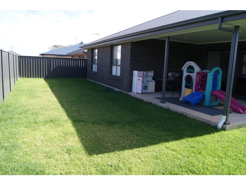 14 Wells Place, Evanston Gardens SA 5116