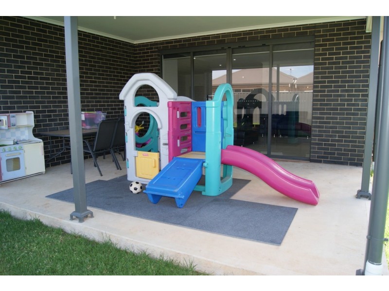 14 Wells Place, Evanston Gardens SA 5116