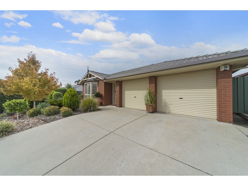 5 Burke Parade, Hewett SA 5118