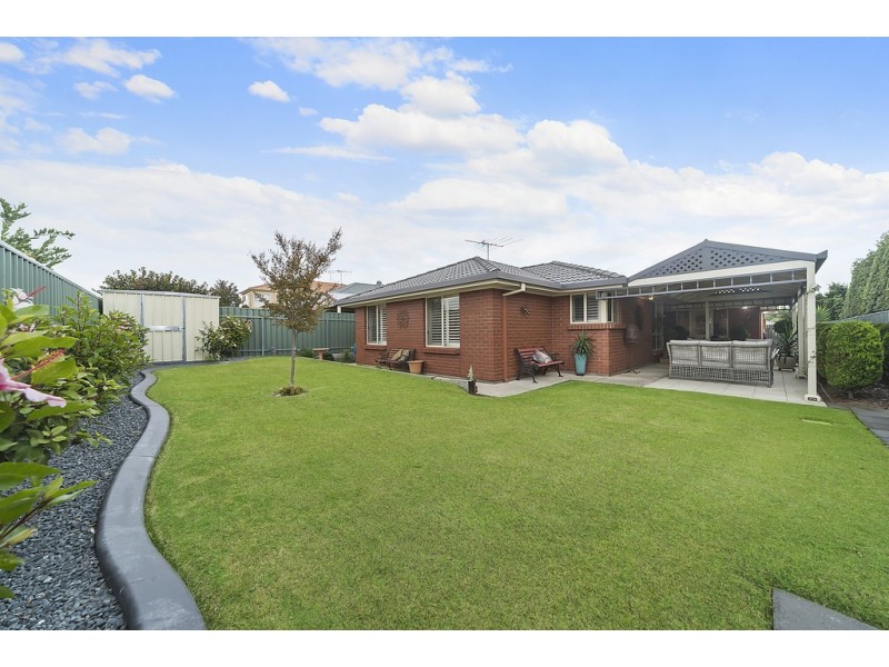 5 Burke Parade, Hewett SA 5118