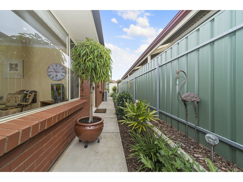 5 Burke Parade, Hewett SA 5118