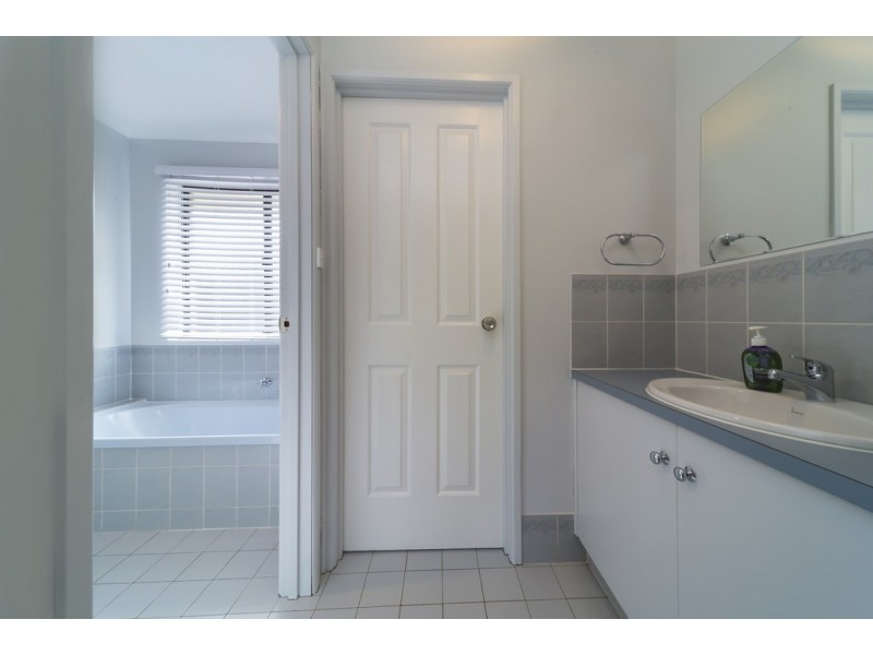 15 Rau Avenue, Evanston SA 5116