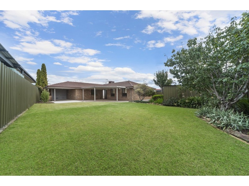 15 Rau Avenue, Evanston SA 5116