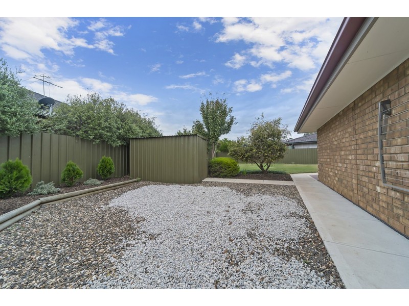 15 Rau Avenue, Evanston SA 5116