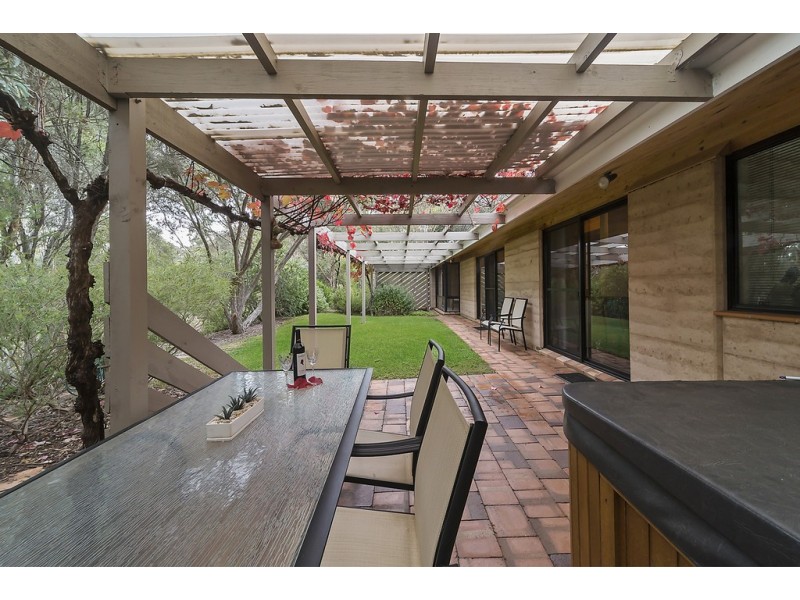 16 Rounsevell Road, Williamstown SA 5351