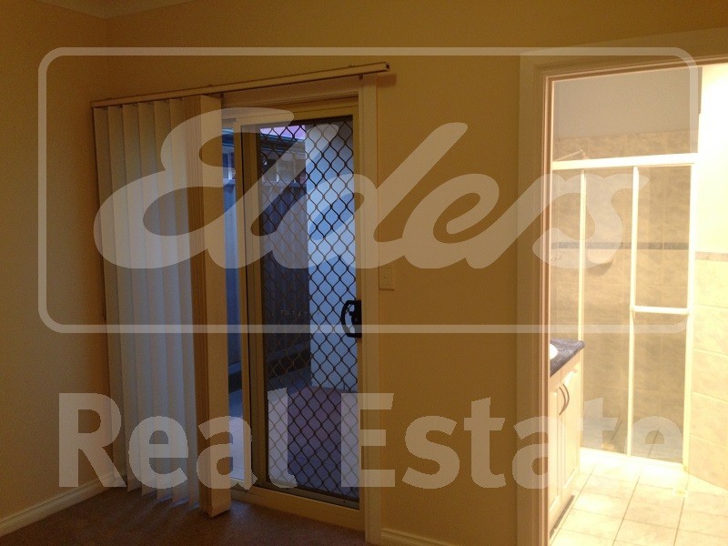 6 Rossiter Drive, Evanston Park SA 5116