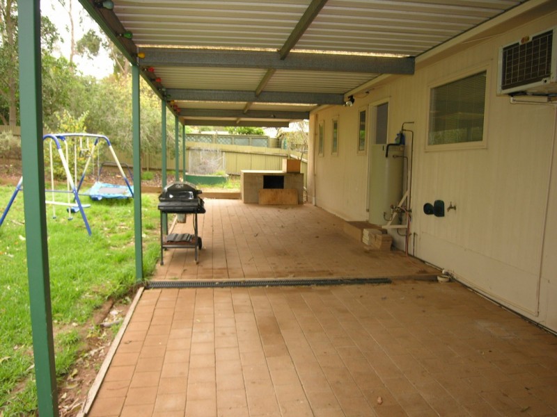 2 Pinson Court, Williamstown SA 5351