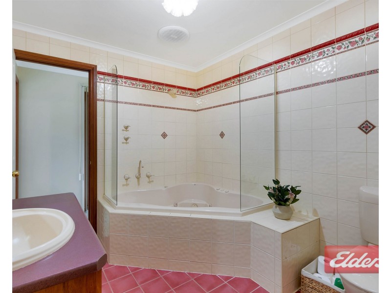 17 Hemaford Grove, Gawler East SA 5118