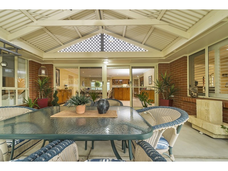 5 Burke Parade, Hewett SA 5118