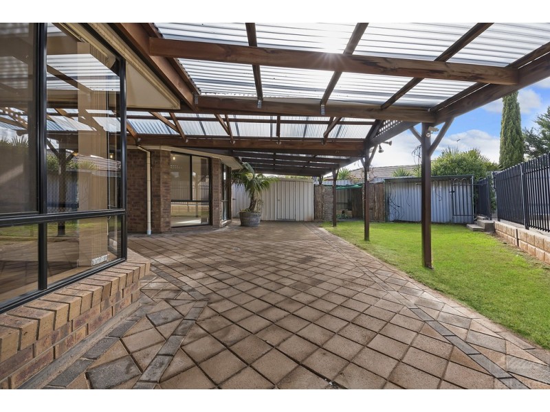 9 Creedon Close, Evanston Park SA 5116