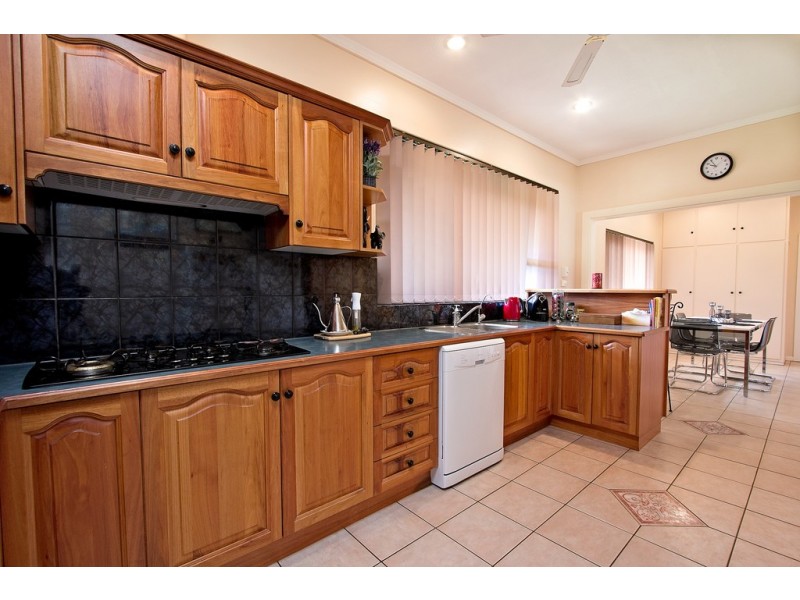 6 High Street, Willaston SA 5118