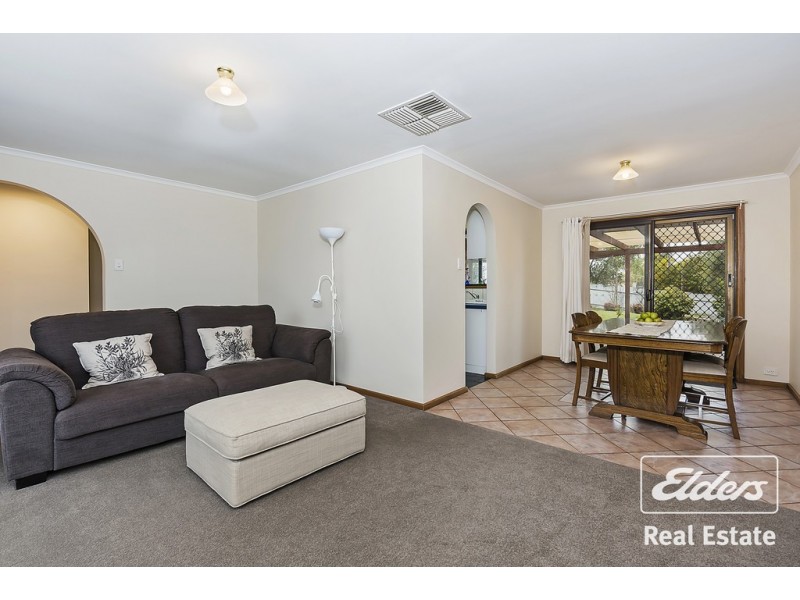 33 Bassett Crescent, Gawler East SA 5118