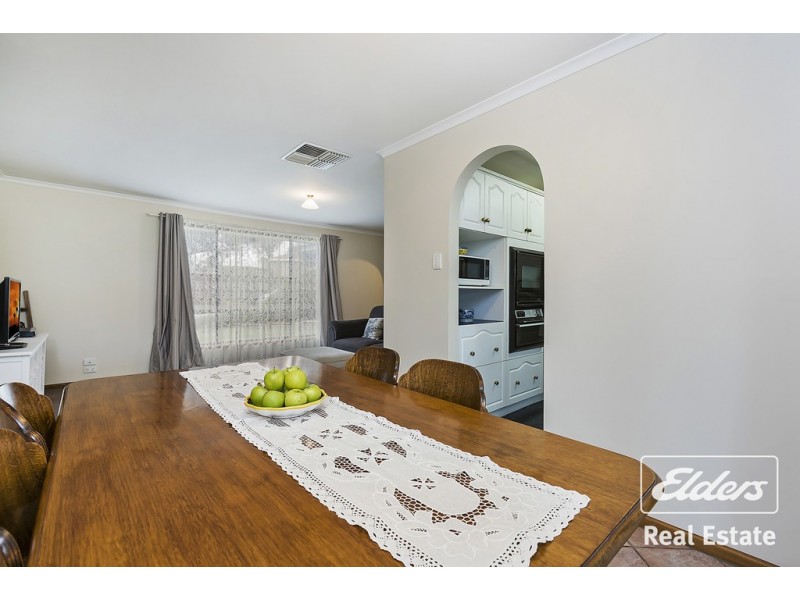 33 Bassett Crescent, Gawler East SA 5118