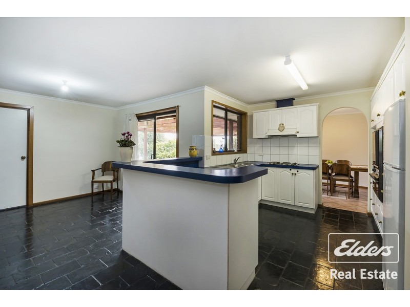 33 Bassett Crescent, Gawler East SA 5118