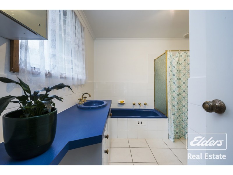 33 Bassett Crescent, Gawler East SA 5118