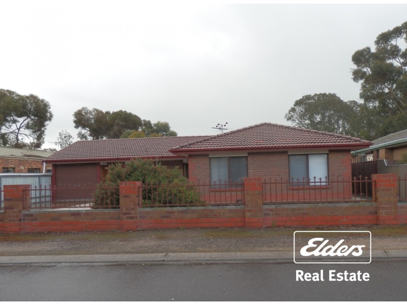 2 Barber Street, Willaston SA 5118