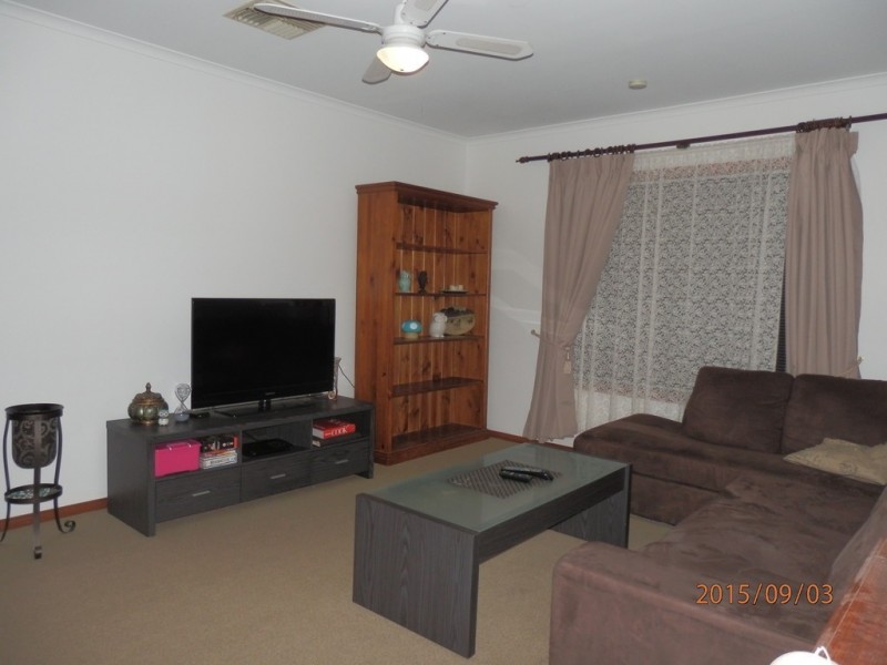 2 Barber Street, Willaston SA 5118