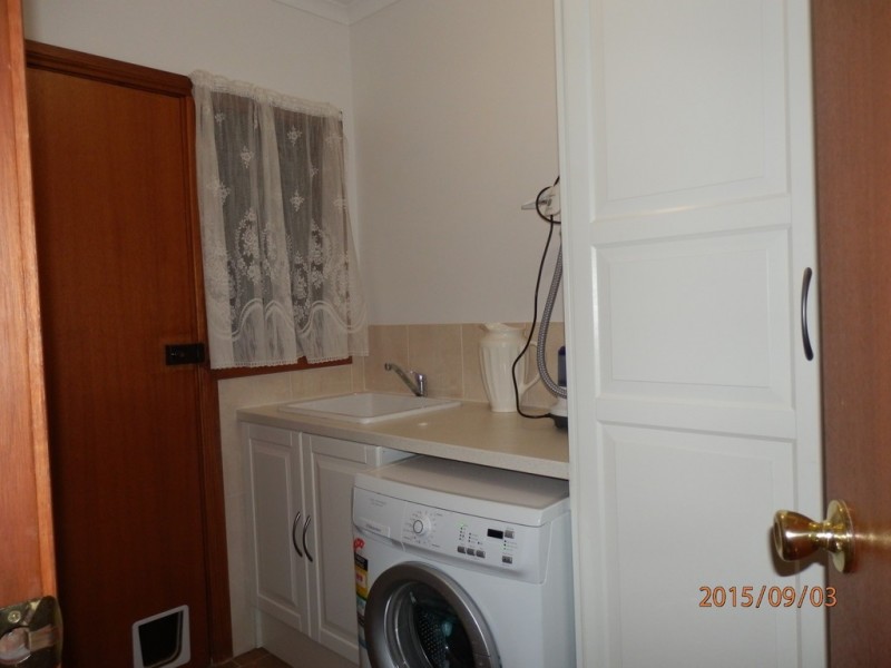 2 Barber Street, Willaston SA 5118