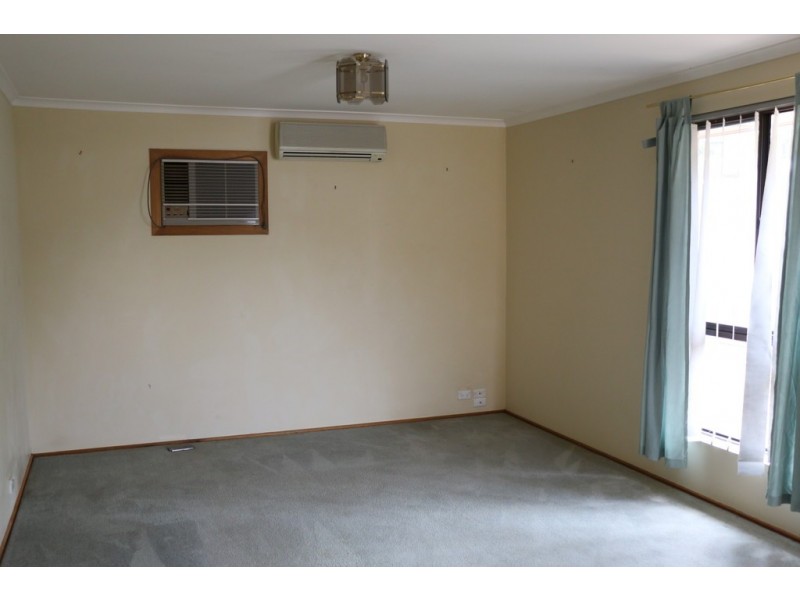 16 Darrell Street, Evanston Park SA 5116