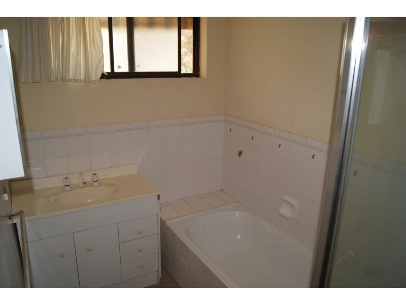 16 Darrell Street, Evanston Park SA 5116