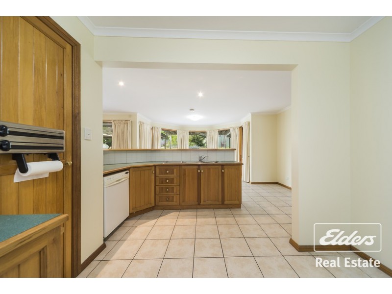 14 Gosling Court, Williamstown SA 5351