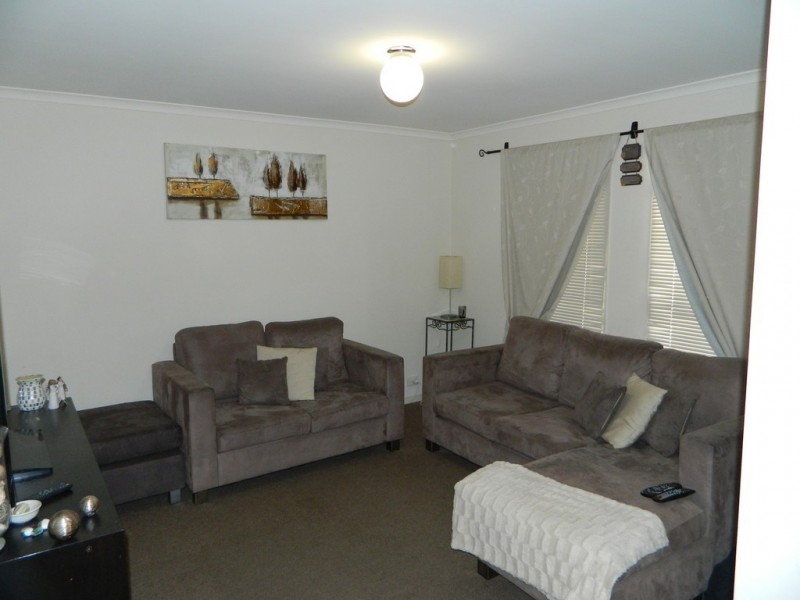 6 Dyson Street, Evanston SA 5116