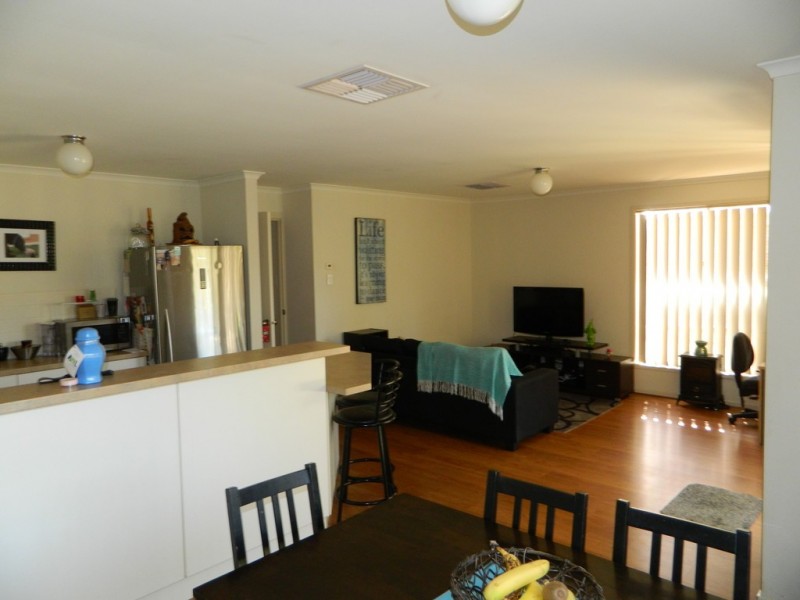 6 Dyson Street, Evanston SA 5116