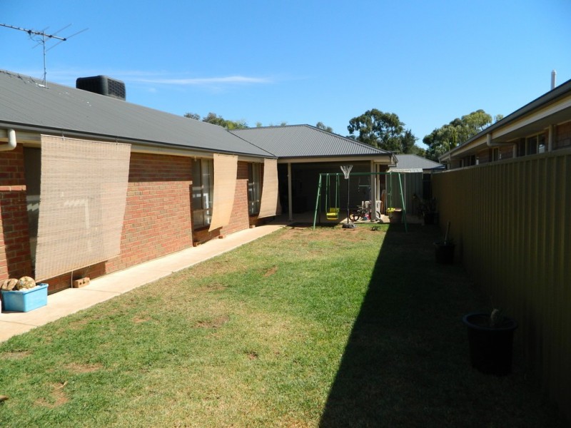 6 Dyson Street, Evanston SA 5116