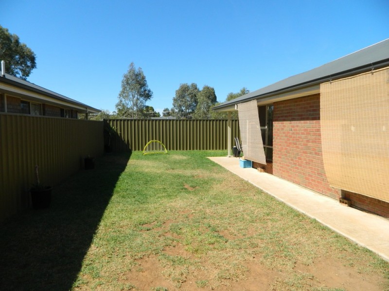 6 Dyson Street, Evanston SA 5116