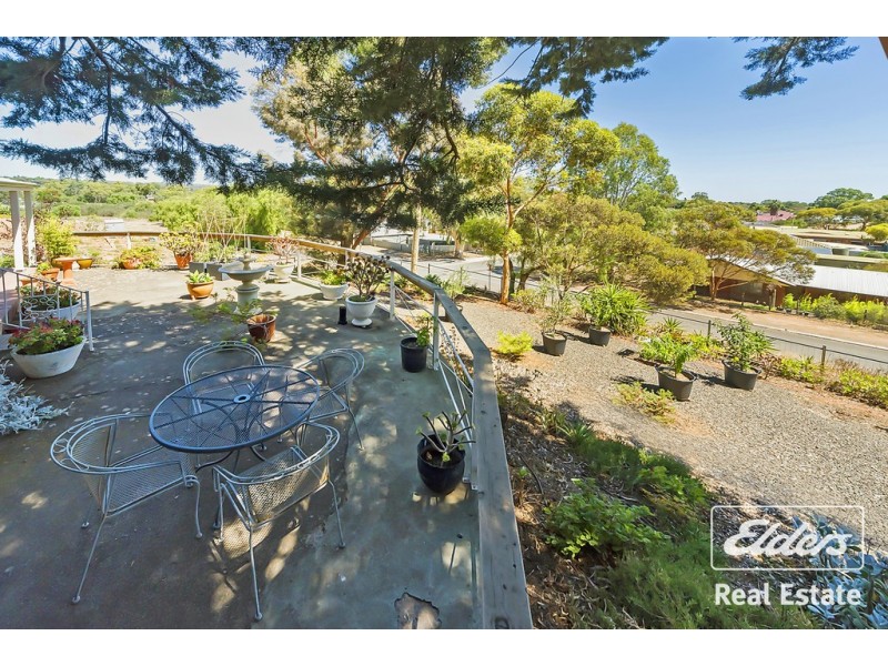 28 Burrows Street, Willaston SA 5118