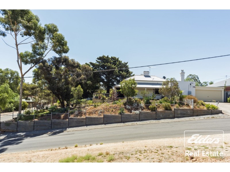 28 Burrows Street, Willaston SA 5118