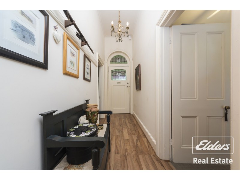 28 Burrows Street, Willaston SA 5118