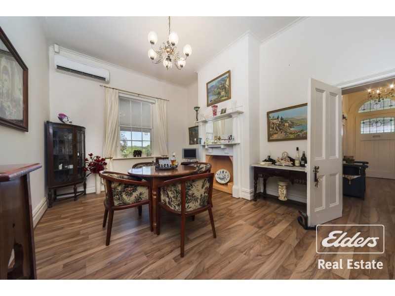 28 Burrows Street, Willaston SA 5118