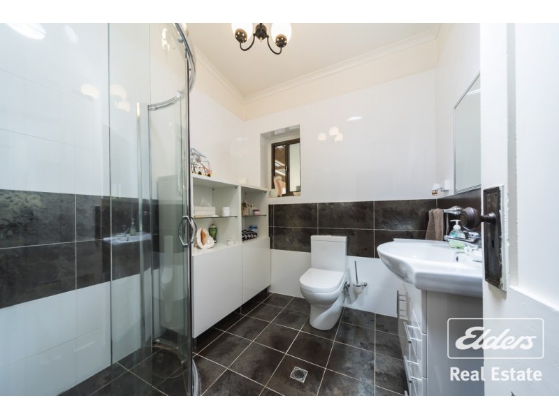 28 Burrows Street, Willaston SA 5118