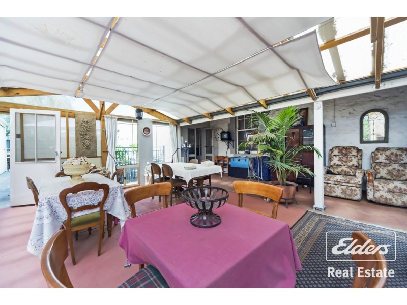 28 Burrows Street, Willaston SA 5118