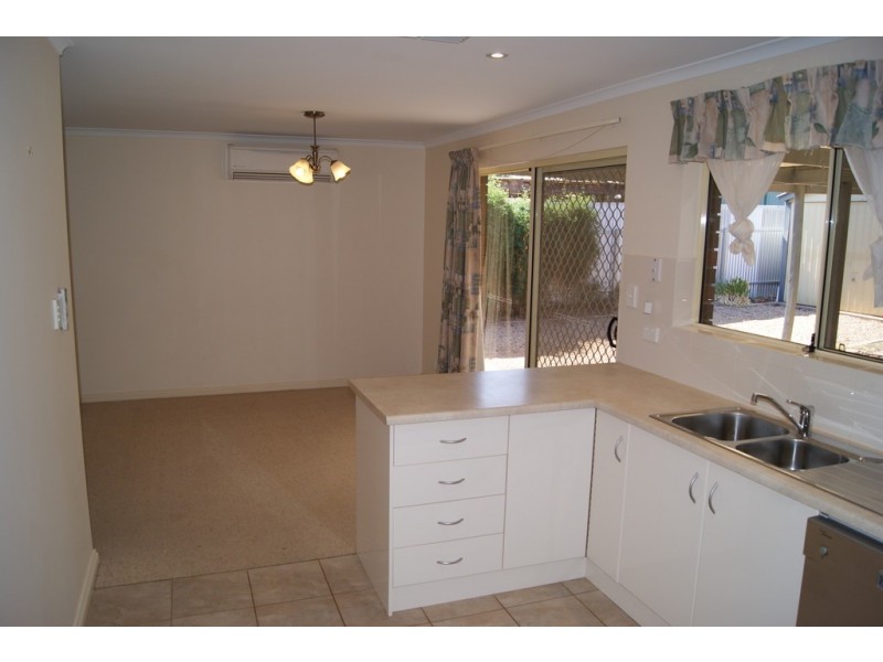 11 Greenways Street, Evanston Park SA 5116