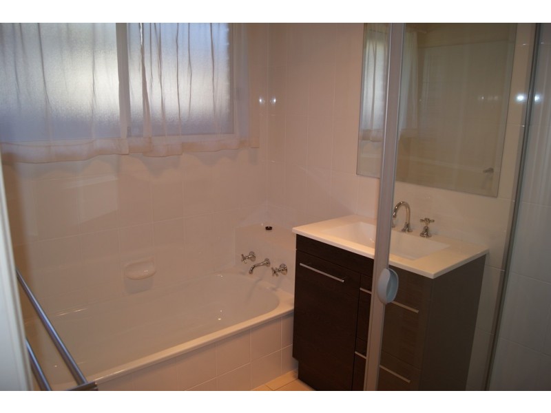 11 Greenways Street, Evanston Park SA 5116