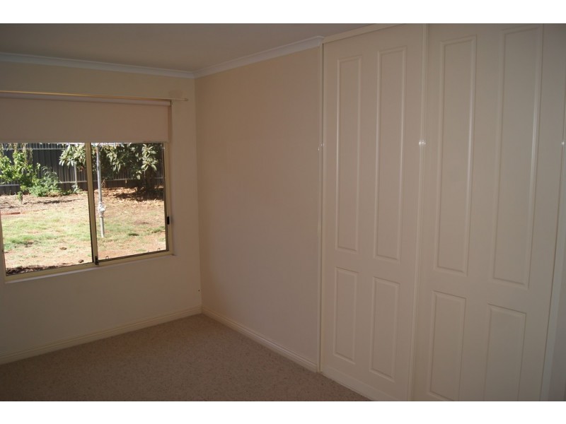 11 Greenways Street, Evanston Park SA 5116