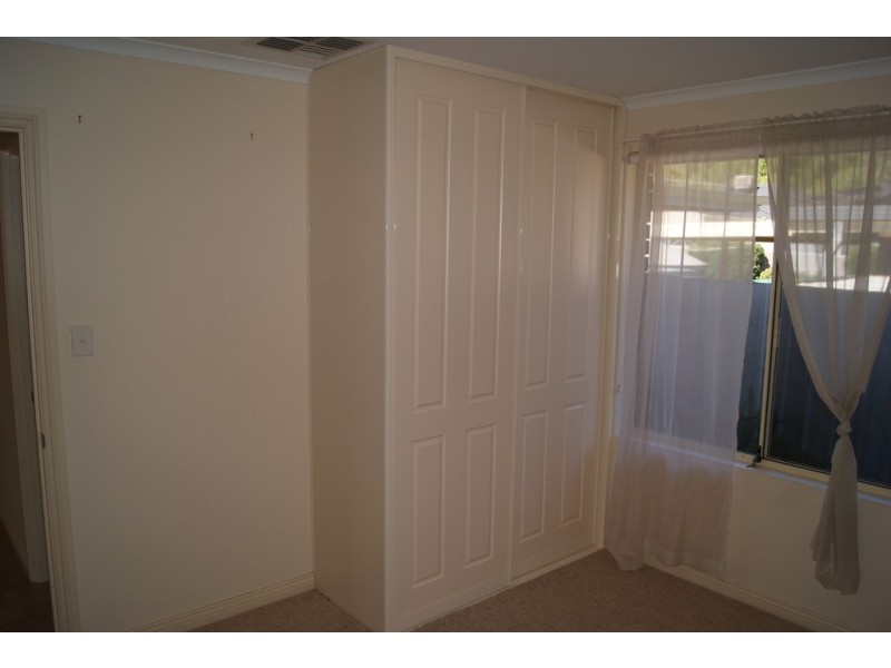 11 Greenways Street, Evanston Park SA 5116