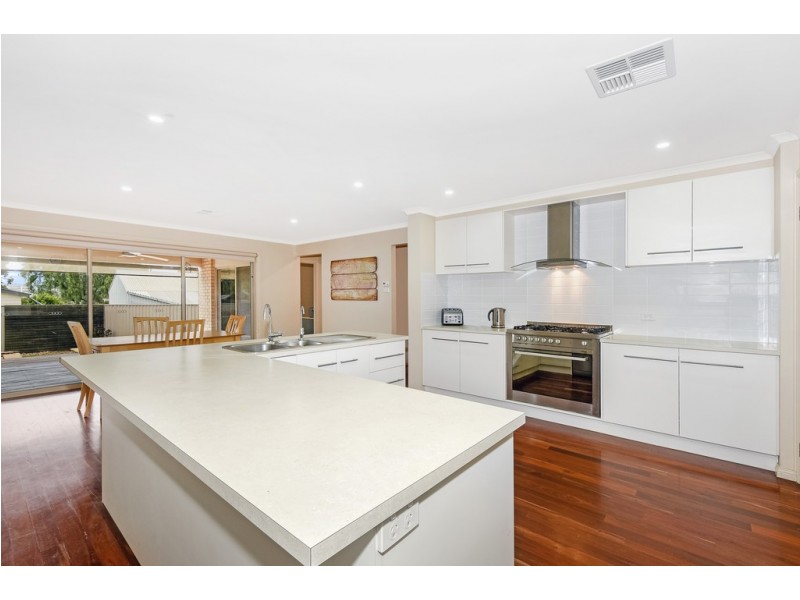 33 Colville Drive, Willaston SA 5118