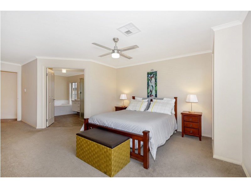 33 Colville Drive, Willaston SA 5118